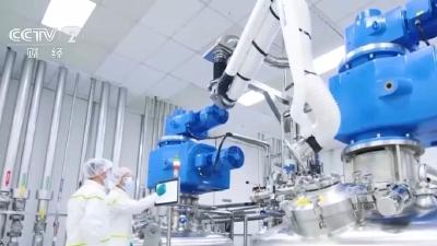 2025我国化妆品市场规模创新高 国货化妆品份额超57%