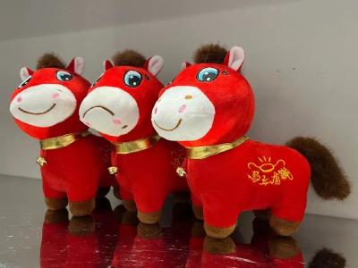 被缝反的“哭哭马”，为啥成了爆款？