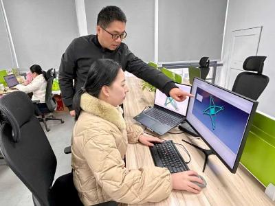 寻访武汉AI新势力丨武汉工业软件为大国重器“精准瘦身”，能缩短航空航天装备研发周期40%