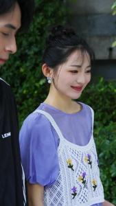 她在寒风中绽放38