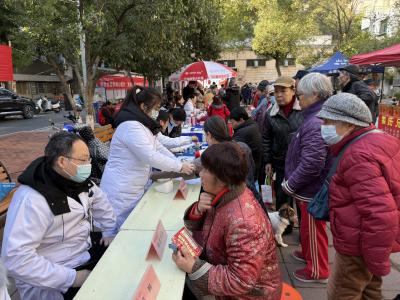 “年的味道·邻的温情”——园林社区便民集市绘就幸福图景 
