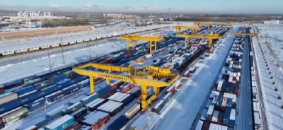 中国与中亚国家货物贸易额首破千亿美元