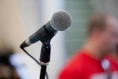 南部战区新闻发言人发表谈话