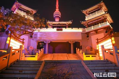 武汉又添封神机位！武汉知音殿今日开启试运营，江景夜景一站式拿捏