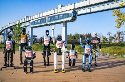 一线观｜一块金字招牌，激荡“三马”气象