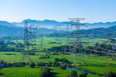 我国年用电量首超10万亿千瓦时