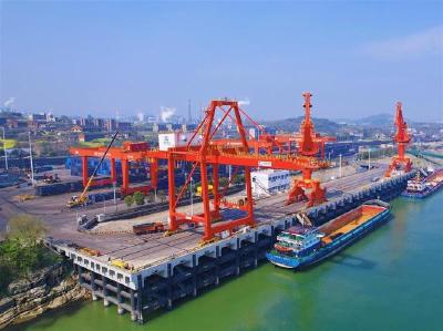 长江干线港口货物吞吐量稳居世界内河第一