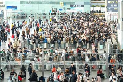 今年春运跨区域人员流动量和铁路、民航客运量均有望创历史新高