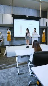 她在寒风中绽放13