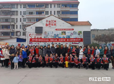 长江云新闻推出《厨艺比拼、赶大集、送健康……荆州江陵热闹迎新年 》