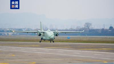 国产新型无人机彩虹YH-1000S成功首飞