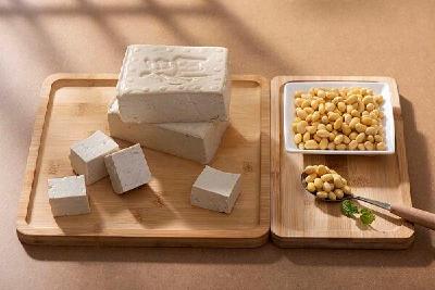 “二十五，磨豆腐” 吃法不当可能伤身 豆腐营养吃法→