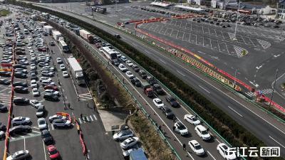 2000万小型客车免费畅行 湖北交通全力护航春节返程高峰