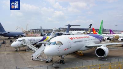 C919、C909联袂亮相新加坡航展