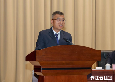 长江云新闻推出《规上工业产值150.4亿！荆州市沙市区锣场镇擂响奋进之锣 》报道