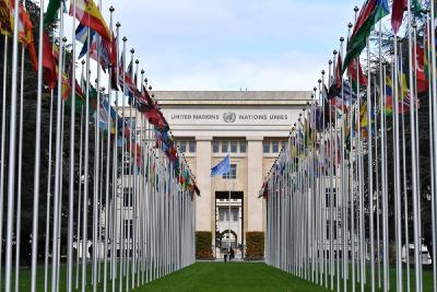 中国代表在人权理事会谴责美国、以色列袭击伊朗学校的暴行