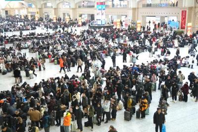 全国铁路春运发送旅客突破4亿人次