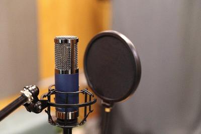 被AI“偷走”声音，配音演员集体维权