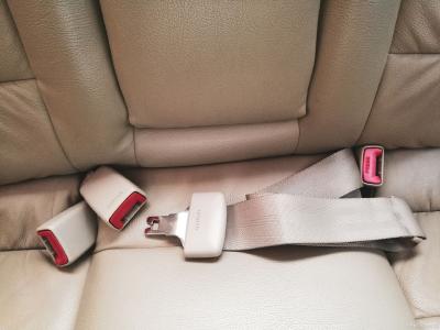 “4月1日新规，全国严查后排安全带”？假的！但请注意……