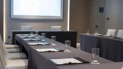 拍照片、发消息可能泄密 重大会议活动警惕“指尖便利”风险