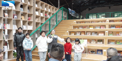 【湖北陇上】宜昌枝江：“花姐姐”办起岛上书店 点亮乡村娃的“精神之灯”