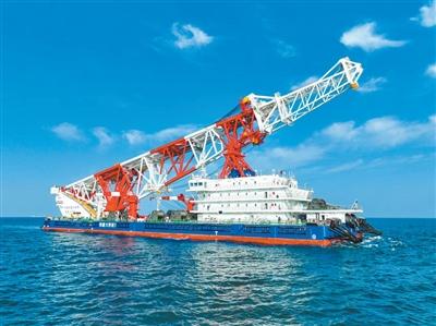 全球最大打桩船！水上“大力士”上新