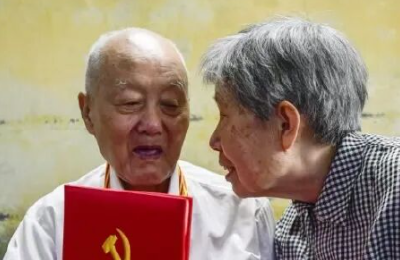 91岁的她走了，她是张富清的妻子，她叫孙玉兰