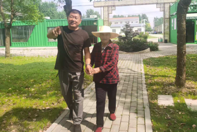 一本未写完的笔记 ——追记黄州区堵城镇外岭村党总支书记吴劲松