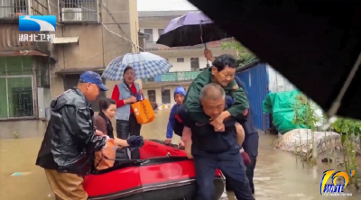迎战强降雨 | 荆州公安：水泵开足马力 群众高效转移