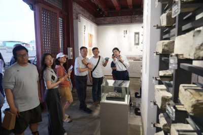 价值“百亿”的桃、屹立千年的城，见证襄阳高质量发展的生动实践