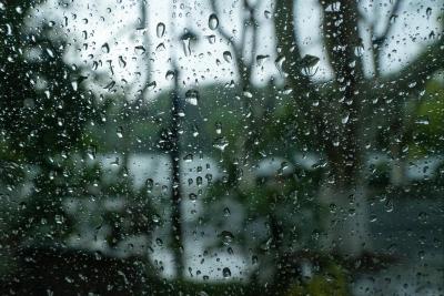 中央气象台发布预警：今明，湖北、安徽等地部分地区有特大暴雨 