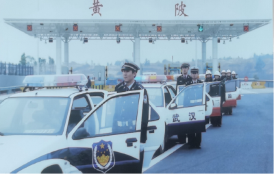 武汉交警何同原，因公牺牲