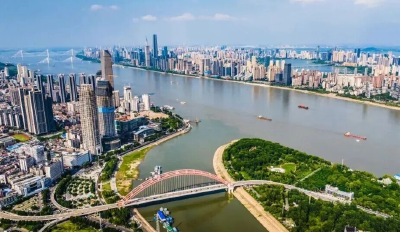 “你幸福吗？”这个“初代网梗”依然回声嘹亮