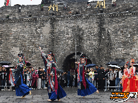 图集 | 国庆首日 荆州宾阳楼开城仪式带你“穿越”回楚都