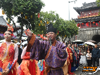 图集 | 国庆首日 荆州宾阳楼开城仪式带你“穿越”回楚都