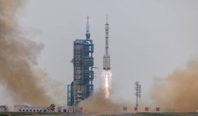 神舟十六号成功发射 美媒点赞：中国航天计划再迈新台阶