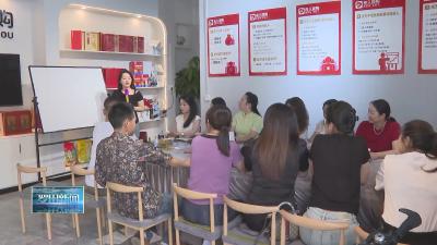 “电商达人”陈佳倩：带领更多妇女群众走上致富路