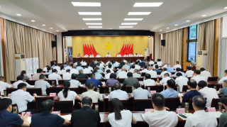 红安县深入贯彻中央八项规定精神学...