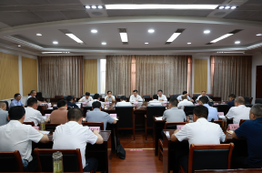 胡广主持召开重点项目建设调度督办...