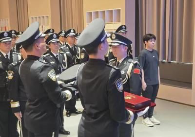 警号012694，封存！