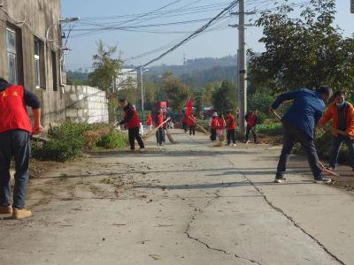 小路净了，心更近了