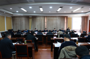 胡广主持召开第十五届县委常委会第...