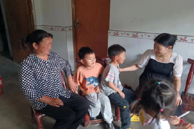 特别的爱给特别的你——窑淮镇中心幼儿园开展“帮扶特殊儿童”大走访活动