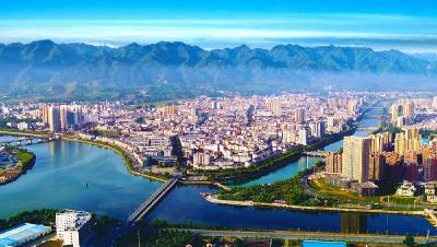 杨丹华强调：锚定全年目标奋力冲刺收官  以高质量项目支撑高质量发展