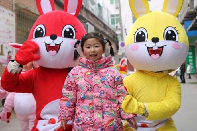 满“新”欢喜  “幼”见美好 ——记房县幼儿园开学第一天