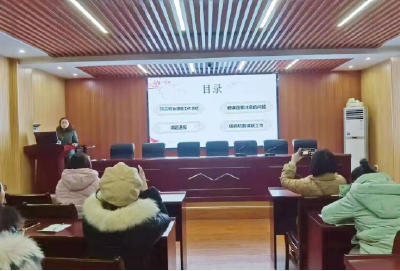 县实验小学 : 抓实科研为课改助力