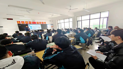 县职校：培养年青教师素养 提升教育教学水平