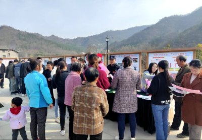 土城镇：多措并举广宣传 惠民政策暖人心