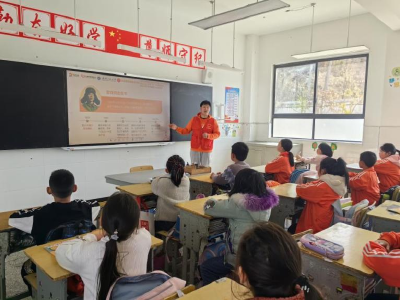 窑淮学校开展“学雷锋”主题教育活动