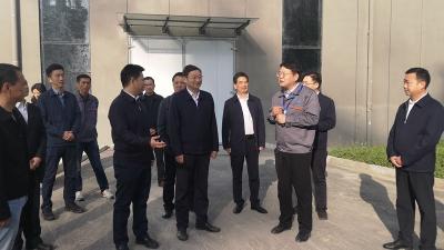 省公共资源交易中心党组书记、主任胡俊明来房调研